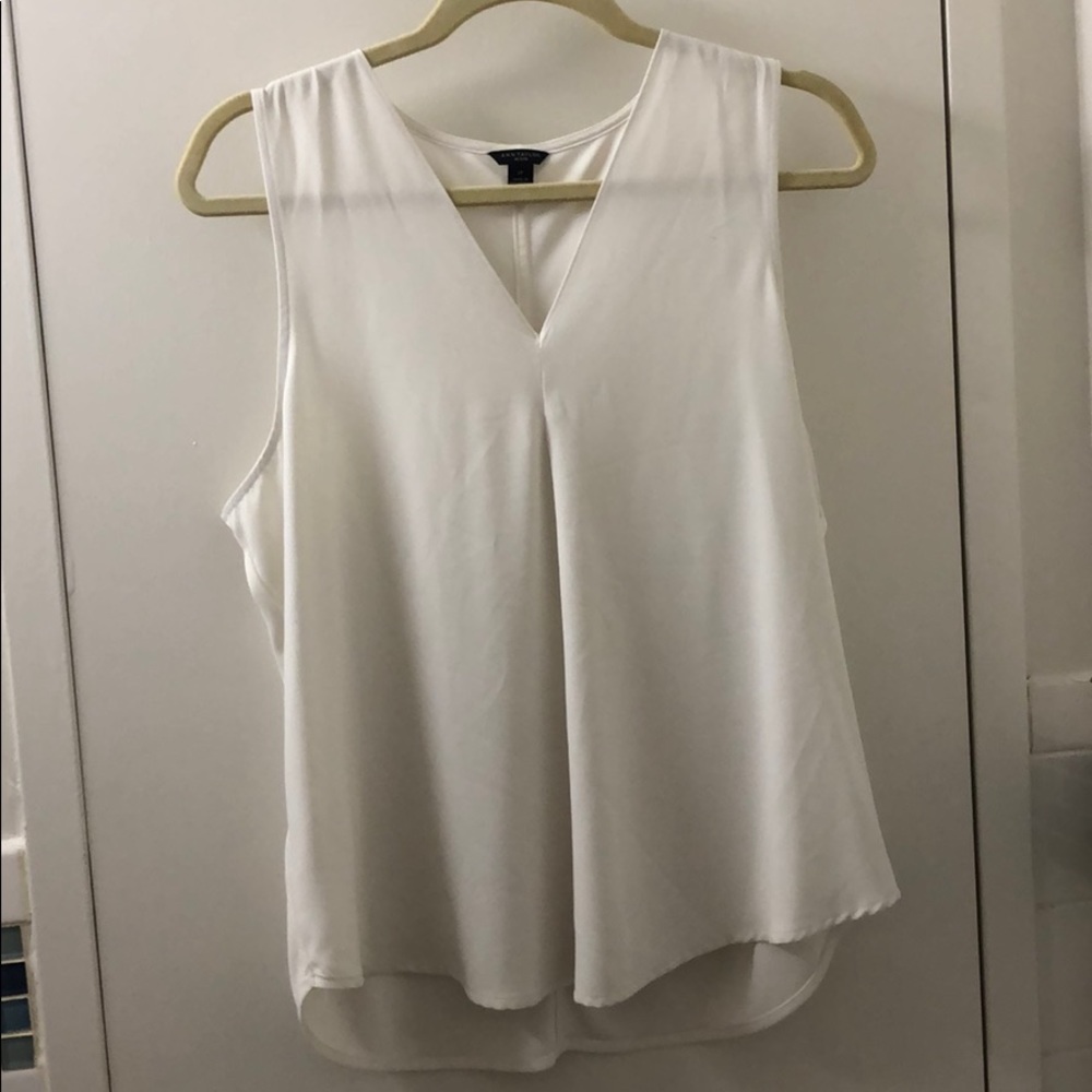 Sleveless Ann Taylor Top